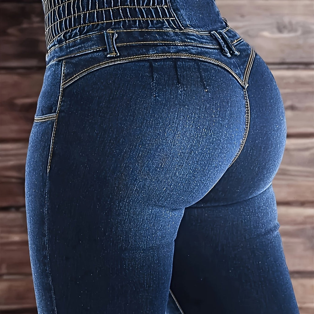 High-Waisted, Body-Hugging Flared Pants Made from Stretchable Fabric with a Viscose Blend.